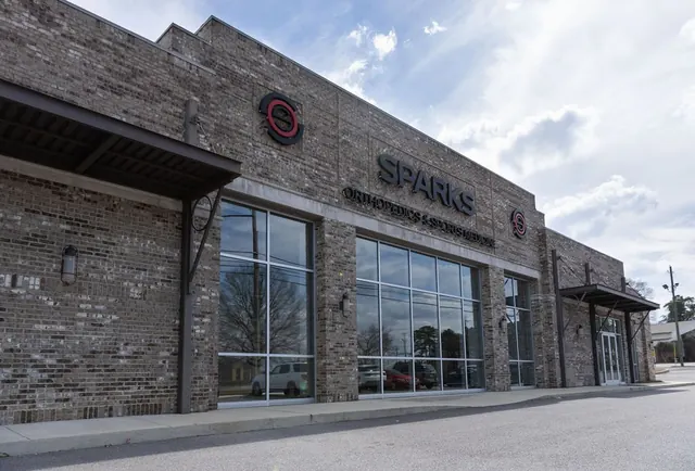 Sparks Orthopedics, a brick and glass building in Rainbow City