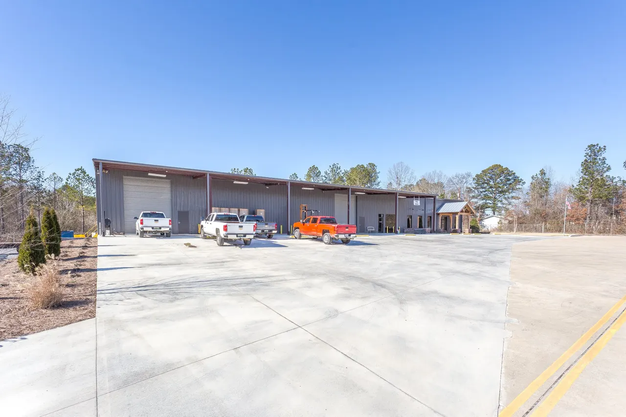 Batey & Sanders building and overhead doors